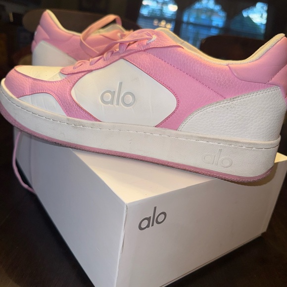 LIMITED EDITION Sweet Pink ALO Yoga Recovery Sneakers!! - Picture 2 of 13